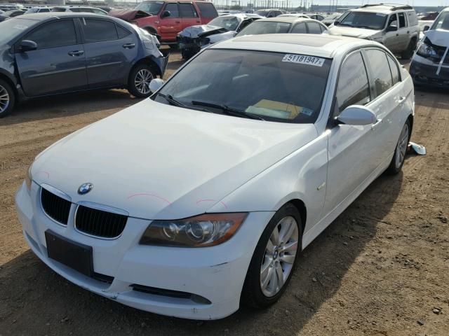 WBAVB13576KX42256 - 2006 BMW 325 I WHITE photo 2