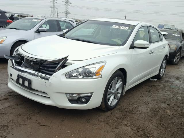 1N4AL3AP1FN354233 - 2015 NISSAN ALTIMA 2.5 WHITE photo 2