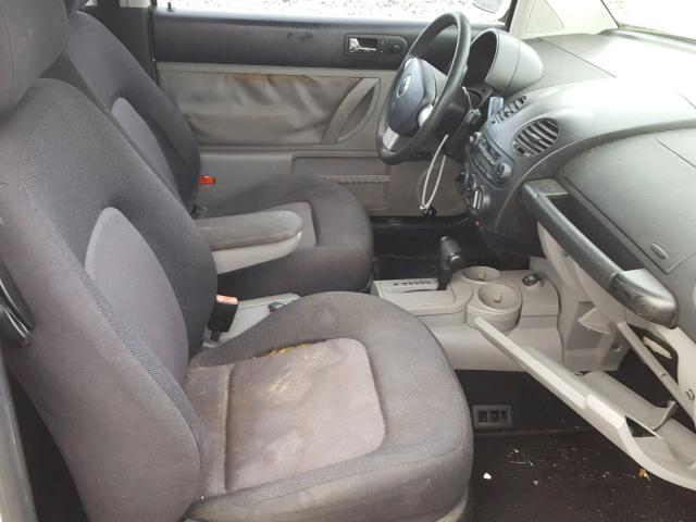 3VWCK21C73M401037 - 2003 VOLKSWAGEN NEW BEETLE 白色 照片 5