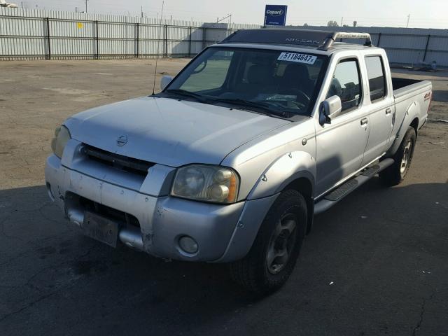 1N6ED29Y32C383106 - 2002 NISSAN FRONTIER C SILVER photo 2