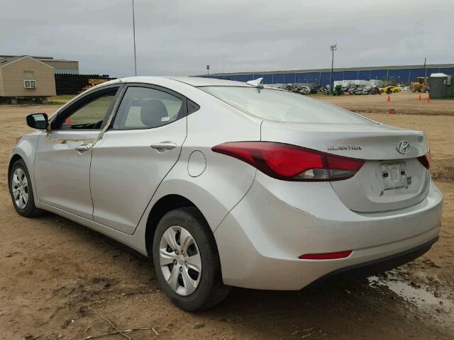 5NPDH4AE4GH753975 - 2016 HYUNDAI ELANTRA SE SILVER photo 3