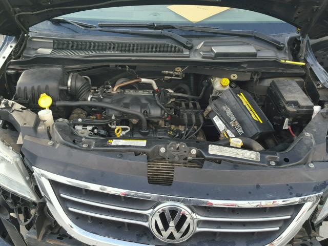 2V8HW34109R544690 - 2009 VOLKSWAGEN ROUTAN SE BLACK photo 7