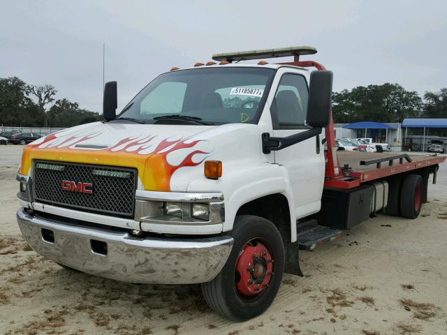 1GDE5C1215F526047 - 2005 GMC C5500 C5C0 WHITE photo 2