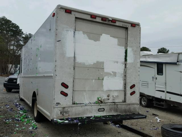 4UZAAPBW37CY90316 - 2007 FREIGHTLINER CHASSIS M WHITE photo 3