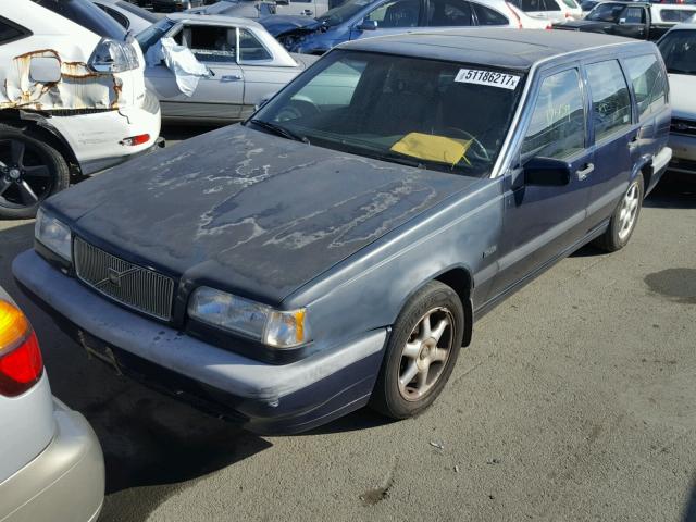 YV1LW5508S2086872 - 1995 VOLVO 850 BASE BLUE photo 2