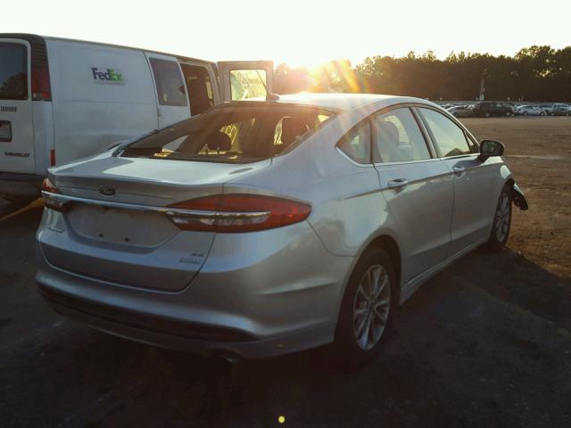 3FA6P0HD3HR276302 - 2017 FORD FUSION SE SILVER photo 4