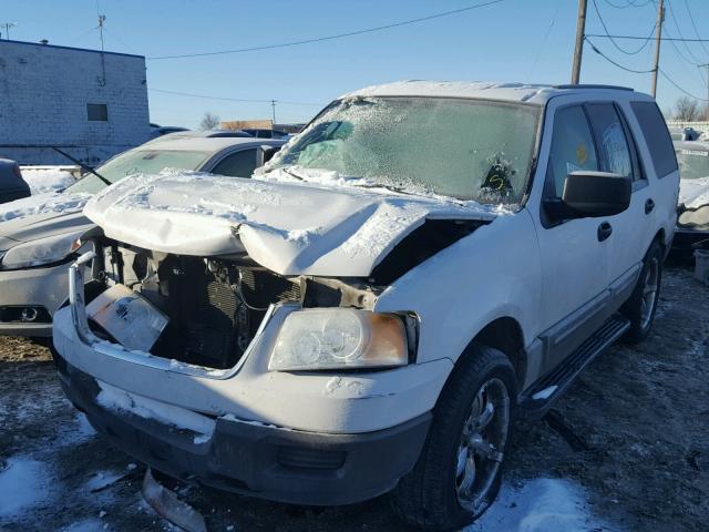 1FMRU13W84LA84103 - 2004 FORD EXPEDITION WHITE photo 2