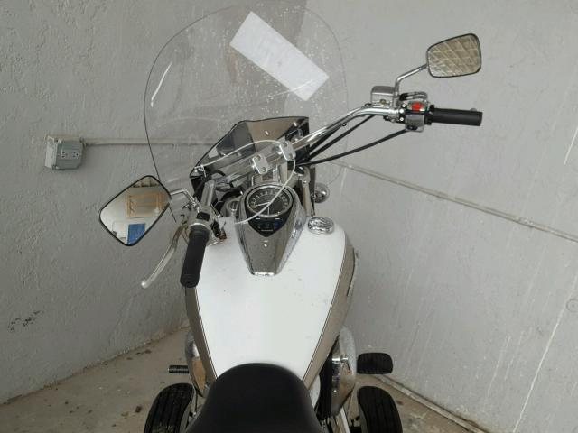 JKAVN2D128A023561 - 2008 KAWASAKI VN900 D WHITE photo 5