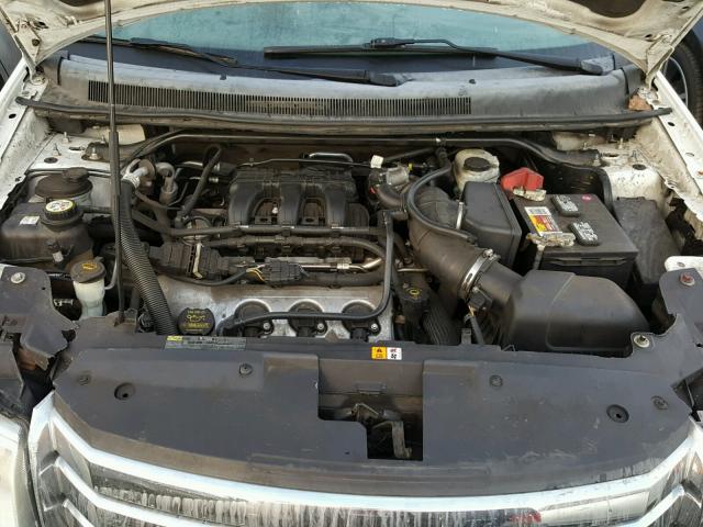 1FMDK05WX8GA33868 - 2008 FORD TAURUS X S WHITE photo 7