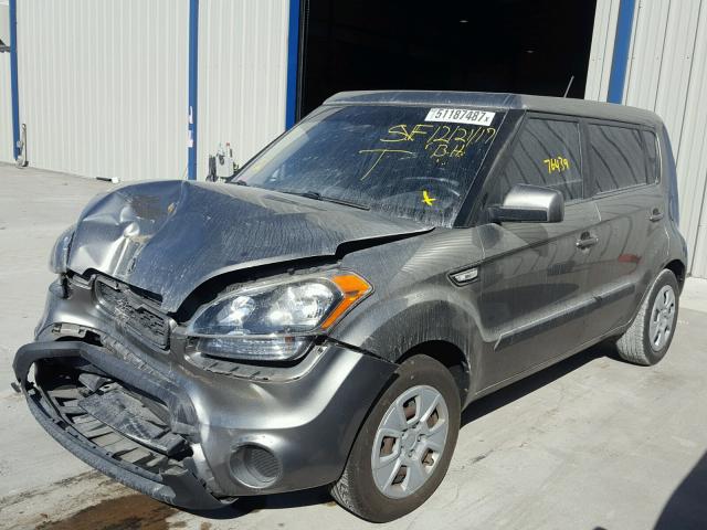 KNDJT2A54D7579170 - 2013 KIA SOUL SILVER photo 2