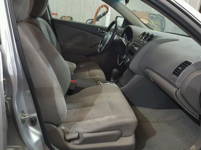 1N4AL2AP8CC225407 - 2012 NISSAN ALTIMA BAS SILVER photo 5