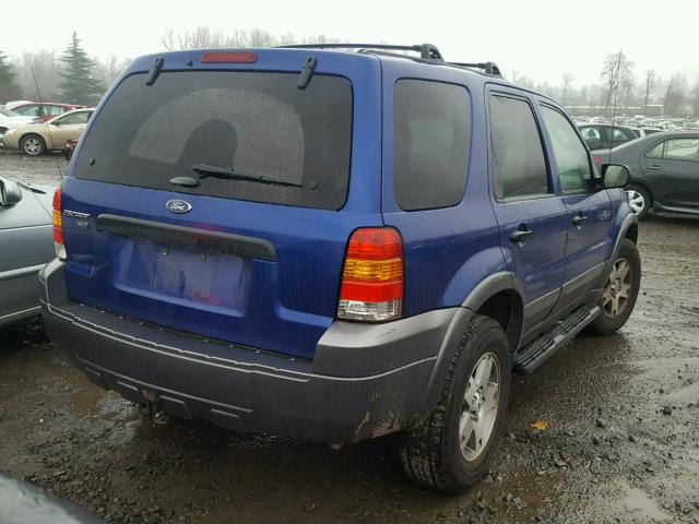 1FMYU03115KA84042 - 2005 FORD ESCAPE XLT BLUE photo 4