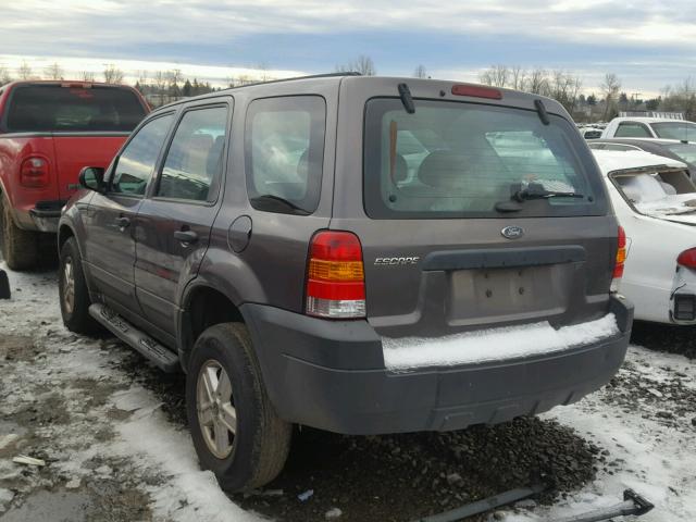 1FMYU92Z85KD14932 - 2005 FORD ESCAPE XLS GRAY photo 3