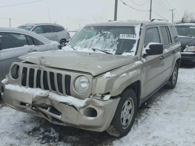 1J4FT28A59D223001 - 2009 JEEP PATRIOT SP GOLD photo 2