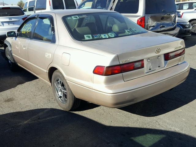 JT2BG22K3V0077055 - 1997 TOYOTA CAMRY LE GOLD photo 3