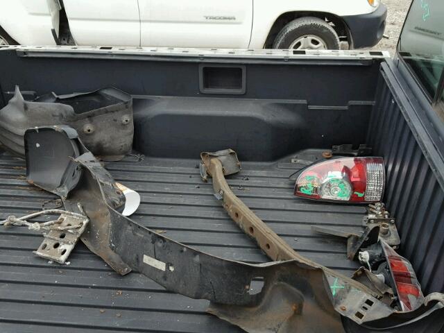 5TENX4CNXAZ690972 - 2010 TOYOTA TACOMA GRAY photo 9