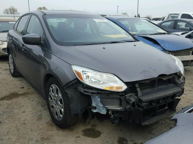 1FAHP3F23CL237423 - 2012 FORD FOCUS SE GRAY photo 1