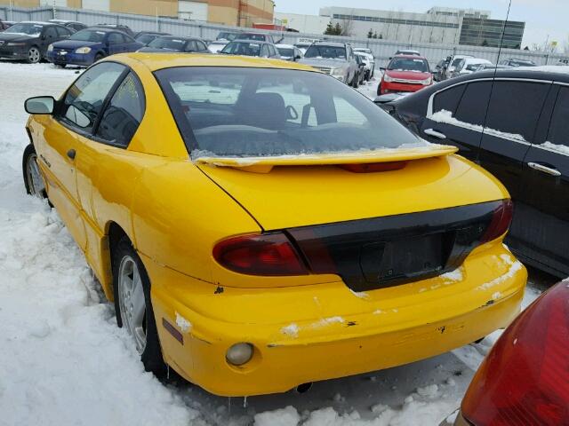 1G2JD12F927295596 - 2002 PONTIAC SUNFIRE GT YELLOW photo 3