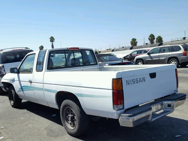 1N6SD16S8RC382007 - 1994 NISSAN TRUCK KING WHITE photo 3