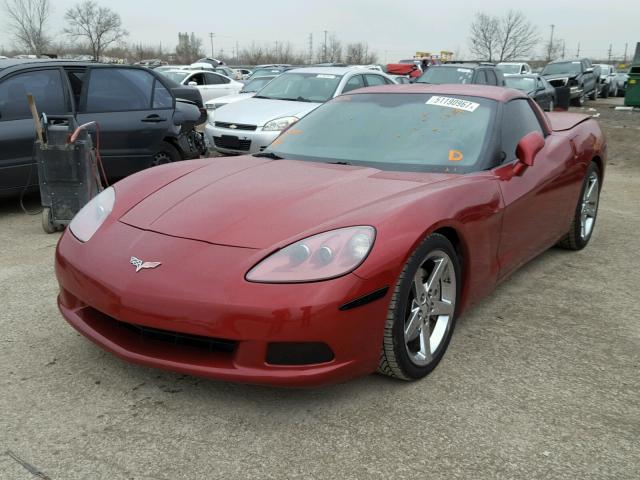 1G1YY26W985117134 - 2008 CHEVROLET CORVETTE MAROON photo 2