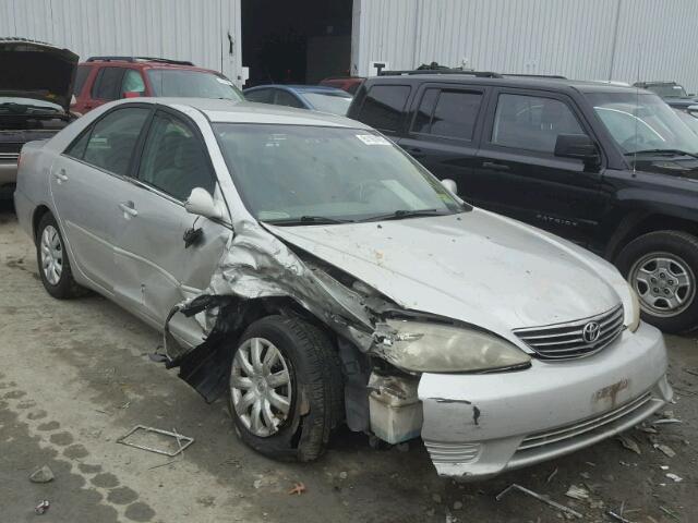 4T1BE32K35U521705 - 2005 TOYOTA CAMRY LE SILVER photo 1