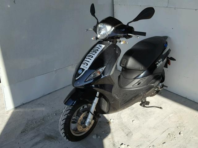 ZAPC526B8E7001283 - 2014 PIAGGIO FLY 50 BLACK photo 2