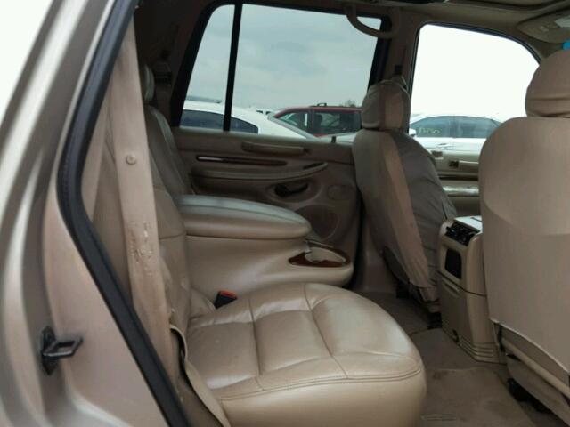 5LMFU28A2YLJ26466 - 2000 LINCOLN NAVIGATOR GOLD photo 6
