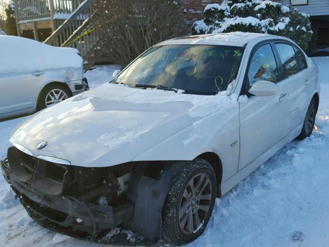 WBAVD135X6KV14049 - 2006 BMW 325 XI Blanc photo 2
