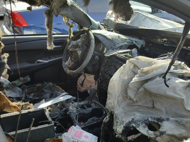 4T1BF1FK3HU314960 - 2017 TOYOTA CAMRY LE ვერცხლისფერი ფოტო 5