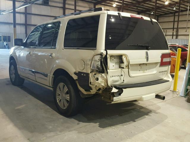 5LMFU28568LJ00424 - 2008 LINCOLN NAVIGATOR WHITE photo 3