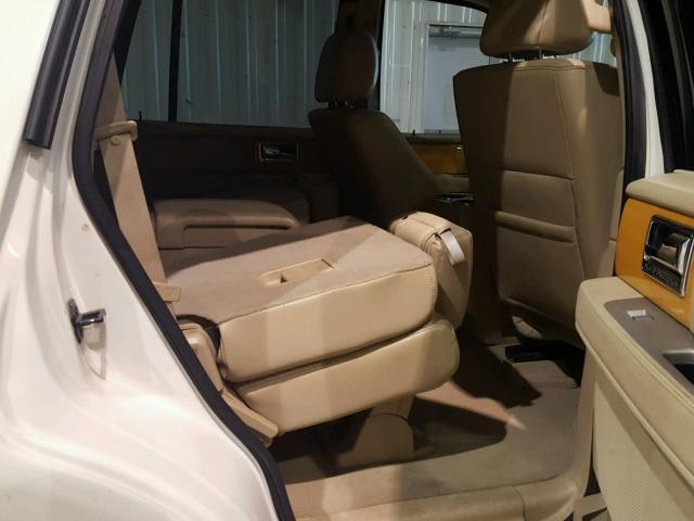 5LMFU28568LJ00424 - 2008 LINCOLN NAVIGATOR WHITE photo 6