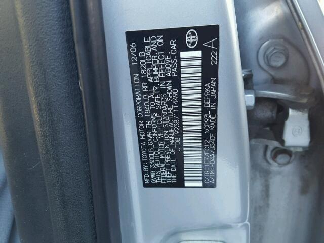 JTDBT923871114490 - 2007 TOYOTA YARIS SILVER photo 10