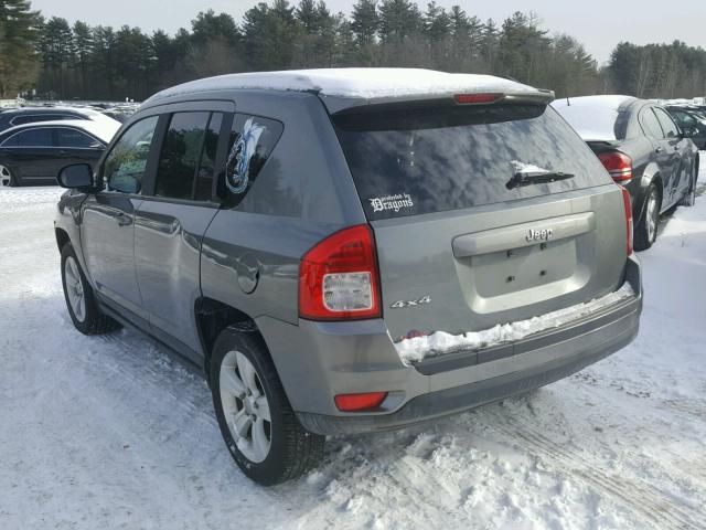 1J4NF1FB3BD206874 - 2011 JEEP COMPASS SP SILVER photo 3