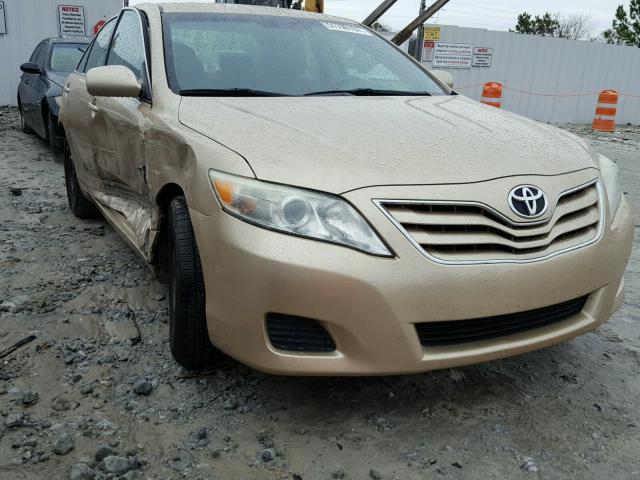 4T1BF3EK8AU109251 - 2010 TOYOTA CAMRY BASE GOLD photo 1