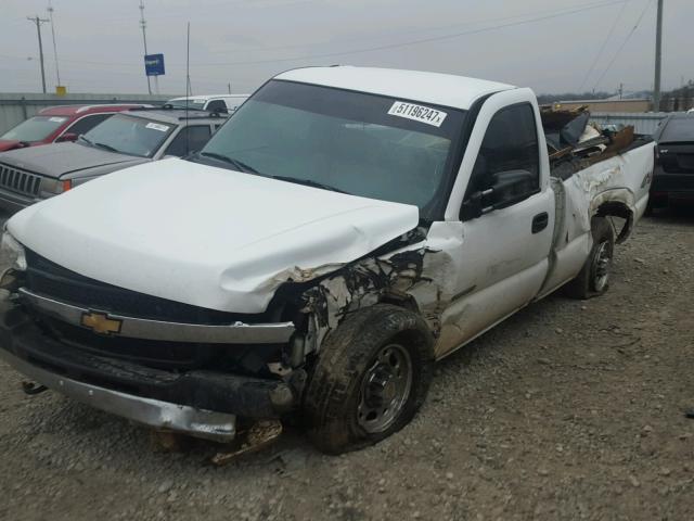 1GCHK24U71E252354 - 2001 CHEVROLET SILVERADO WHITE photo 2