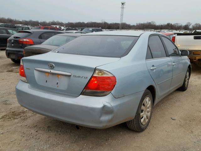 4T1BE32K45U968138 - 2005 TOYOTA CAMRY LE BLUE photo 4