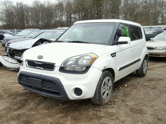 KNDJT2A51C7464492 - 2012 KIA SOUL WHITE photo 2