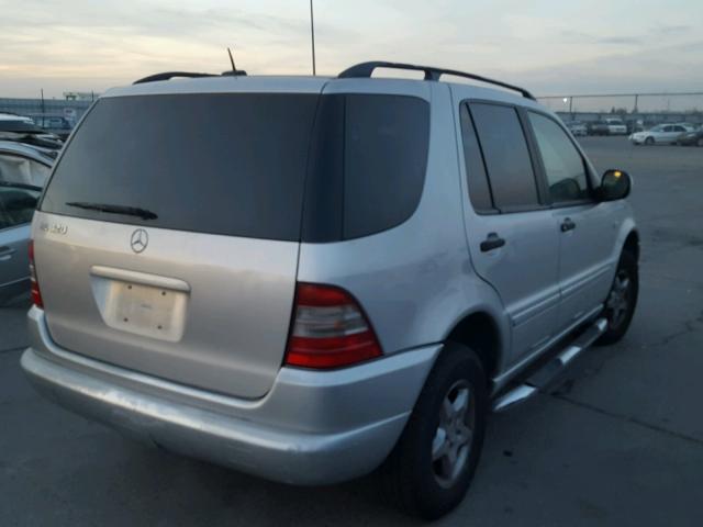 4JGAB54E7YA184243 - 2000 MERCEDES-BENZ ML 320 SILVER photo 4