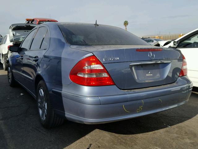 WDBUF65J73A363414 - 2003 MERCEDES-BENZ E 320 BLUE photo 3