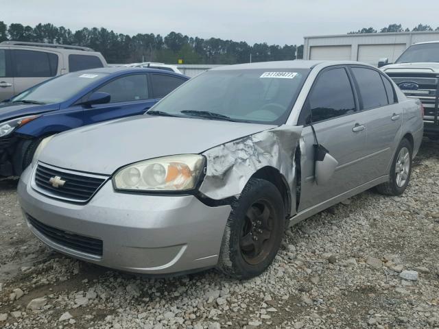 1G1ZT58N58F100270 - 2008 CHEVROLET MALIBU LT SILVER photo 2