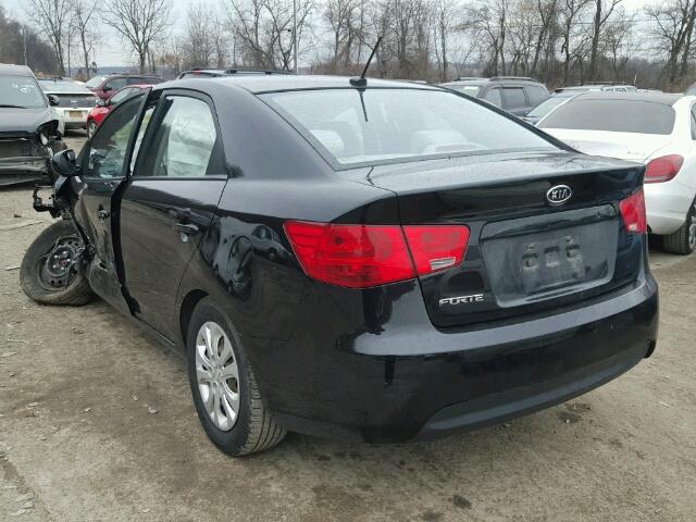 KNAFT4A28A5815332 - 2010 KIA FORTE LX BLACK photo 3