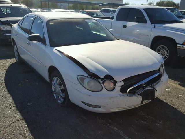 2G4WC552861281997 - 2006 BUICK LACROSSE C WHITE photo 1