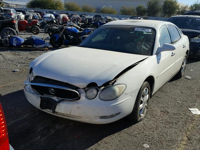 2G4WC552861281997 - 2006 BUICK LACROSSE C WHITE photo 2