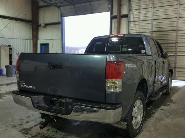 5TFRV54198X049158 - 2008 TOYOTA TUNDRA DOU GRAY photo 4