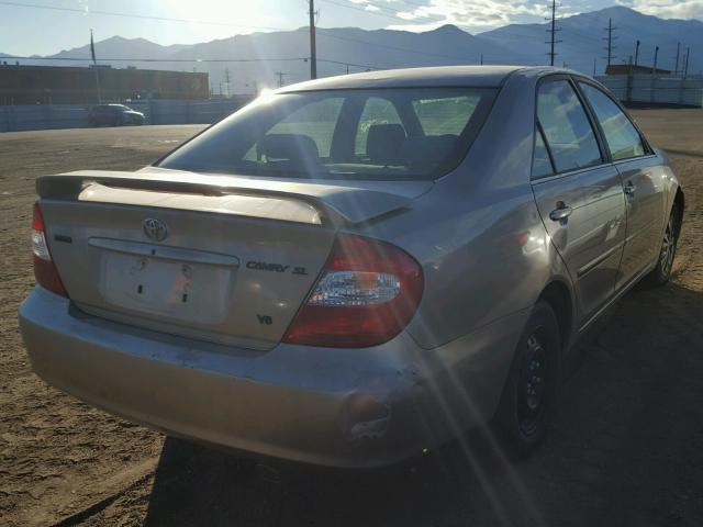 JTDBF30K720044672 - 2002 TOYOTA CAMRY LE 金色 照片 4