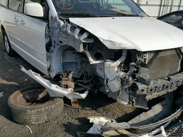 2C4RDGCG1CR333234 - 2012 DODGE GRAND CARA WHITE photo 9