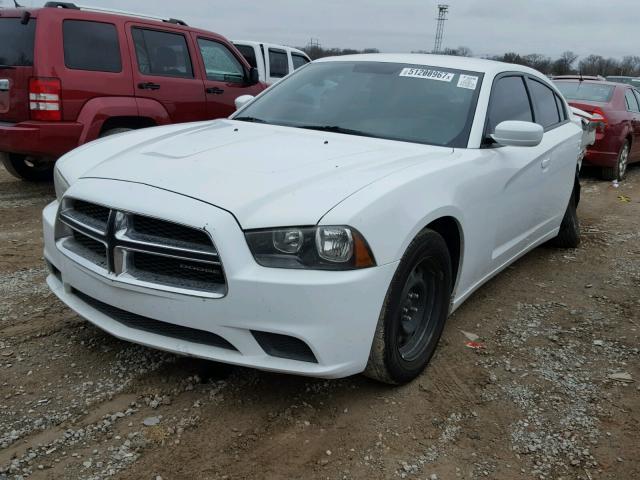 2B3CL3CG7BH543778 - 2011 DODGE CHARGER WHITE photo 2