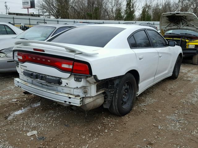 2B3CL3CG7BH543778 - 2011 DODGE CHARGER WHITE photo 4