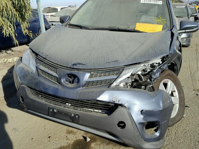 JTMWFREV1DD021049 - 2013 TOYOTA RAV4 XLE BLUE photo 9