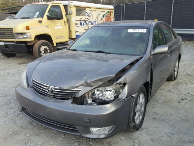 4T1BF30K95U593251 - 2005 TOYOTA CAMRY LE GRAY photo 2